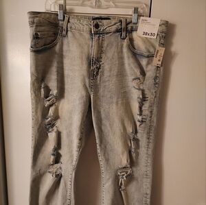 Aeropostale Gray Skinny Jeans with Modern Distressing